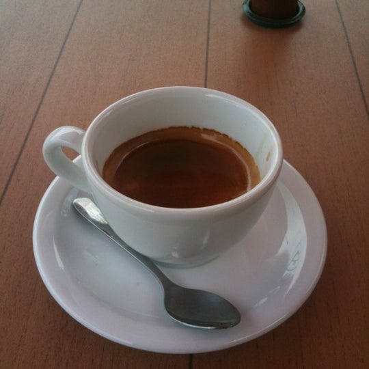 รูปภาพถ่ายที่ Coffee Chaos โดย talays เมื่อ 7/8/2012