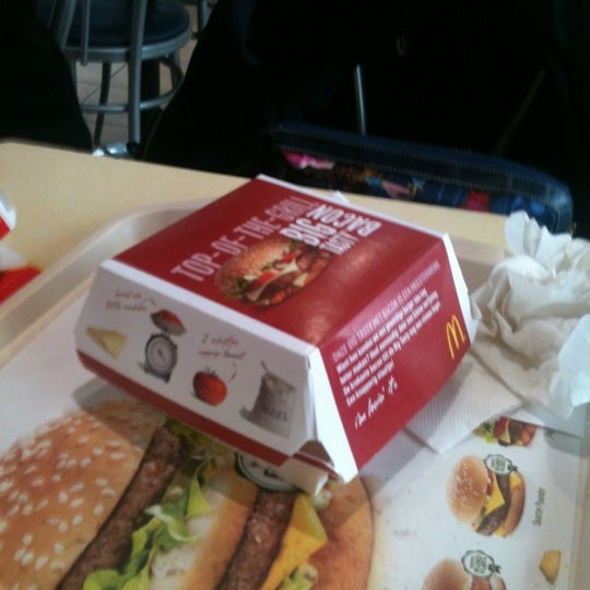 4/28/2012 tarihinde Bas V.ziyaretçi tarafından McDonald&#39;s'de çekilen fotoğraf