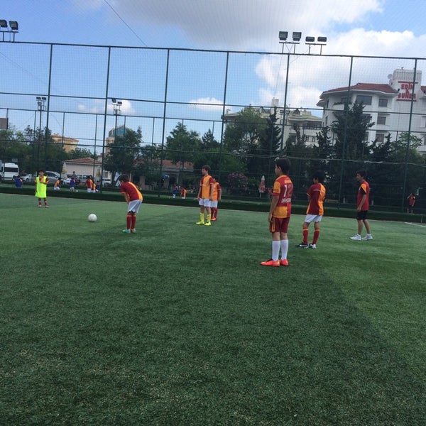 Photo taken at Etiler Galatasaray Futbol Okulu by Cemil Ş. on 7/13/2014