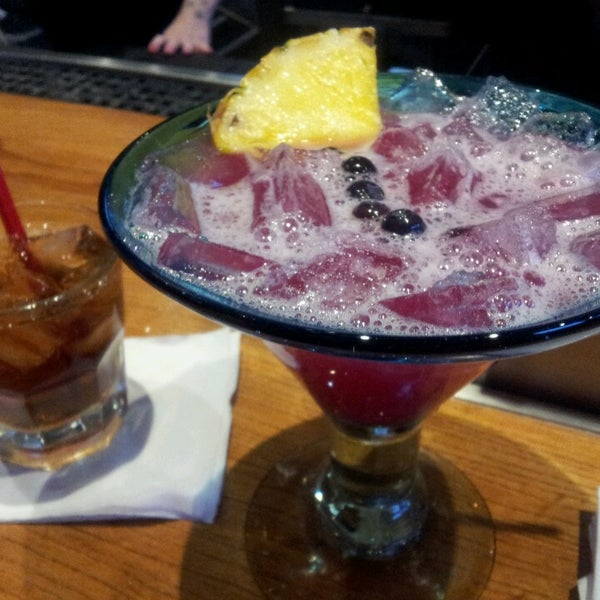 Photo taken at Chili&#39;s Grill &amp; Bar by Michelle P. on 2/15/2014