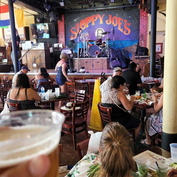 Foto tomada en Sloppy Joe&#39;s Bar  por Ben V. el 5/3/2022