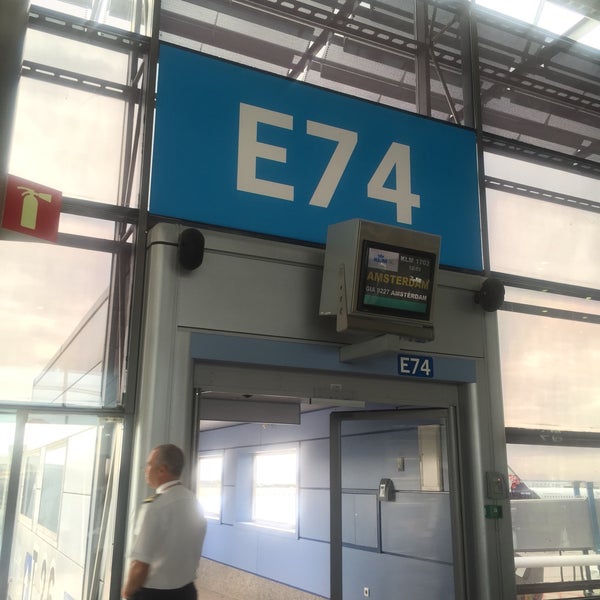 Photos At Gate E74 T2 Mad Airport Gate In Madrid