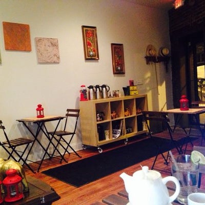 Das Foto wurde bei Tea NJ &quot;Vegan Friendly Cafe&quot; von Tea NJ &quot;Vegan Friendly Cafe&quot; am 2/13/2014 aufgenommen
