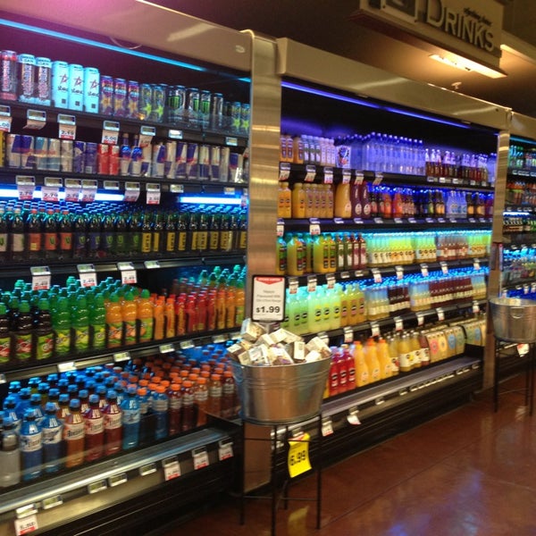 New World Metro Supermercado en Pipitea