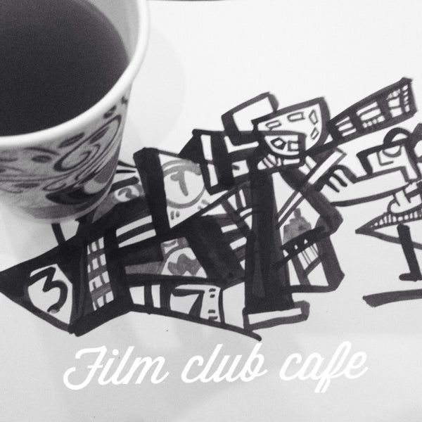 Foto tirada no(a) Film Club Café por MR yolo em 7/4/2013