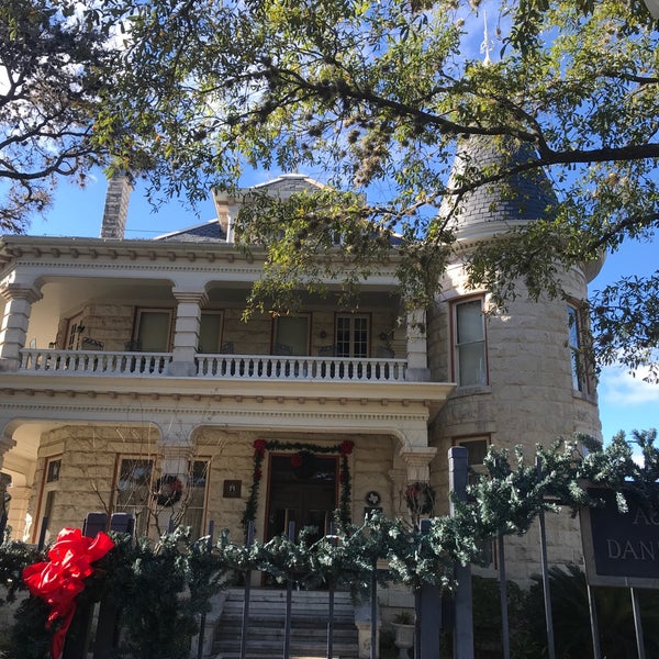 Caswell House Downtown Austin 3 tips from 210 visitors