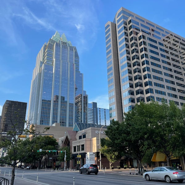 รูปภาพถ่ายที่ Downtown Austin โดย Alexander K. เมื่อ 7/28/2022