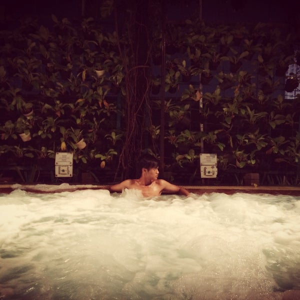 Photos At Swimming Pool Kondominium Taman Anggrek Pool In