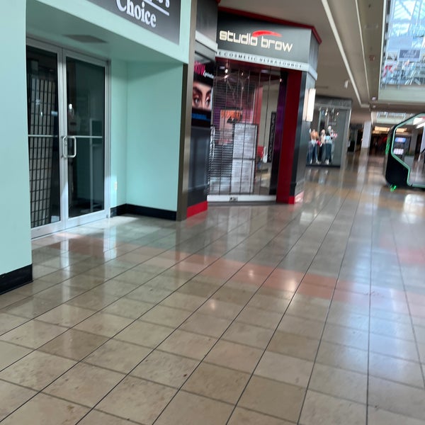 Photo taken at Connecticut Post Mall by Bianca B. on 10/22/2022
