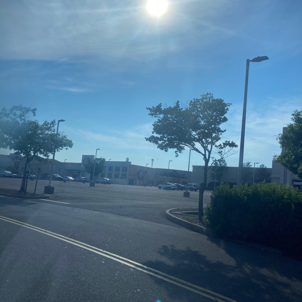 Photo taken at Connecticut Post Mall by Bianca B. on 7/1/2022