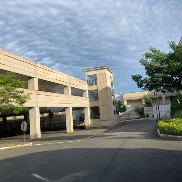 Foto tomada en Connecticut Post Mall  por Bianca B. el 6/14/2022