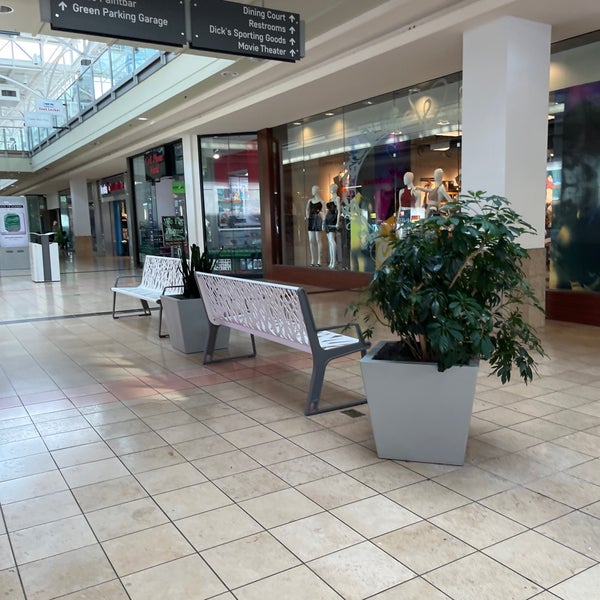Photo taken at Connecticut Post Mall by Bianca B. on 7/8/2022