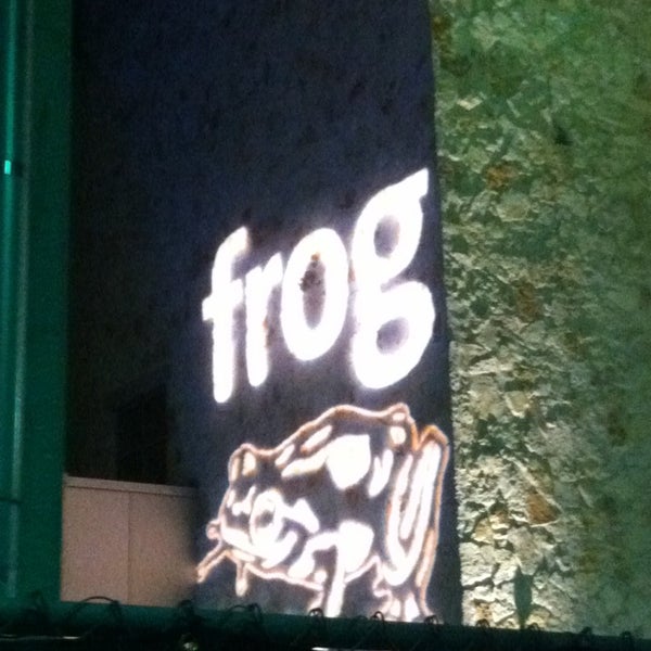 3/9/2013 tarihinde Erika F.ziyaretçi tarafından frog SXSW Interactive Opening Party'de çekilen fotoğraf