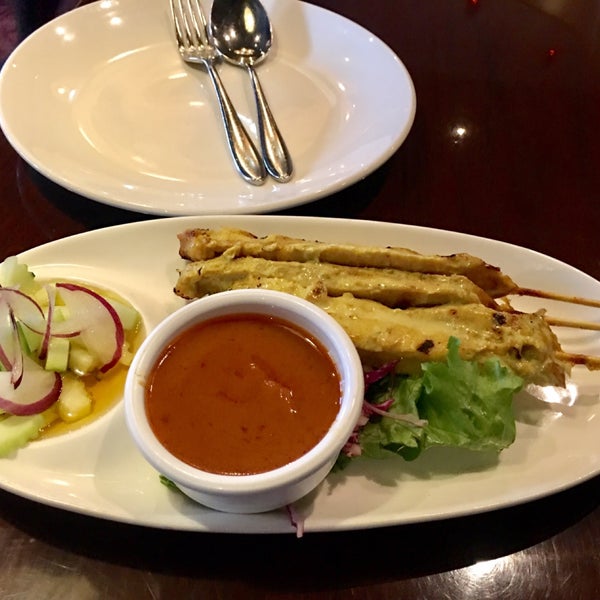 Photos at Bai Tong Thai Restaurant Thai Restaurant in Tukwila