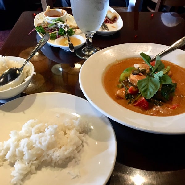 Bai Tong Thai Restaurant Tukwila'da Tayland Restoranı'da fotoğraflar
