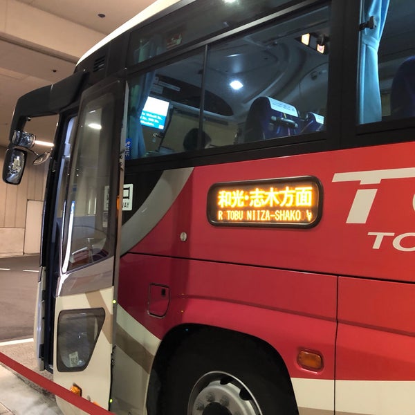 東京スカイツリータウン バス停 3番乗り場 押上のバス停 東京スカイツリータウン バス停 3番乗り場 押上のバス停