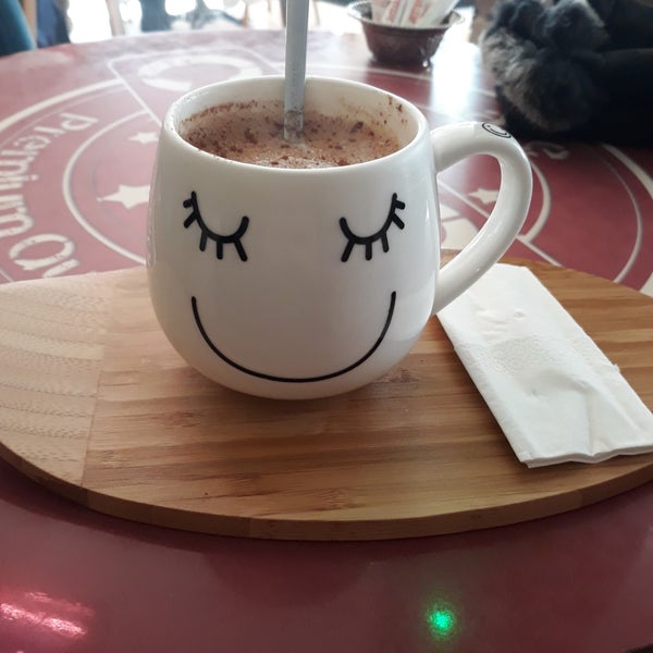 12/27/2018 tarihinde Çiğdem S.ziyaretçi tarafından Cafe Cocoa'de çekilen fotoğraf
