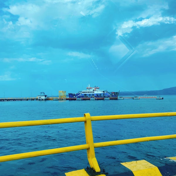 2/24/2022 tarihinde Dyah Peni H.ziyaretçi tarafından Pelabuhan Penyeberangan Ketapang'de çekilen fotoğraf