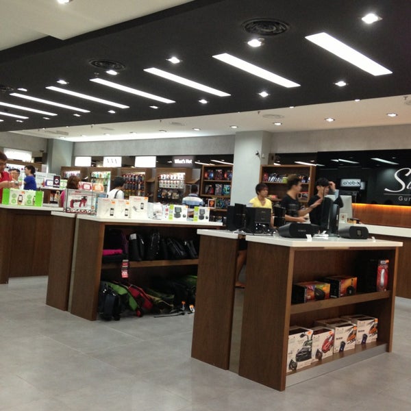 Switch Apple Premium Reseller Electronics Store