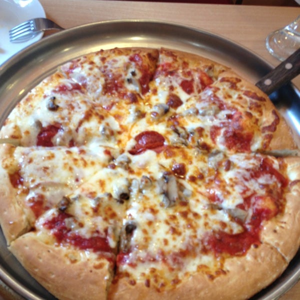 7/11/2013にKonstantin V.がАлло! Пиццаで撮った写真