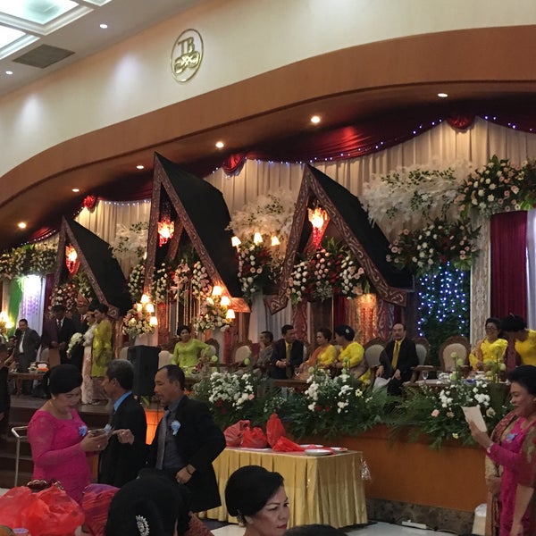 Foto Di Toton Baho Grand Ballrom Sekarang Ditutup Bekasi Jawa Barat