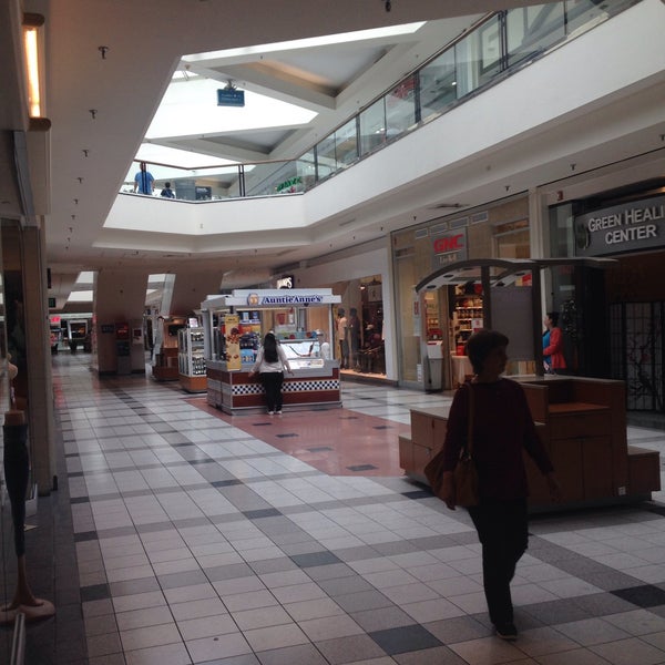 Photo taken at The Galleria at White Plains by Janner A. on 7/18/2015