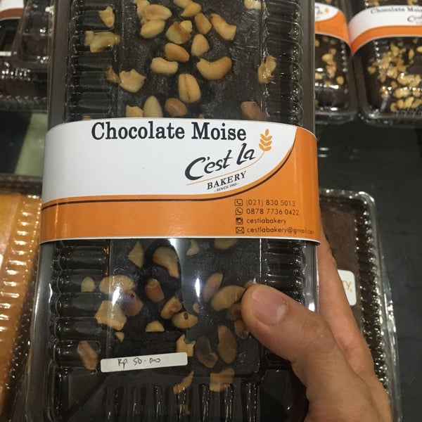 Xenia Bakery Kampung Melayu Bakery in Tebet