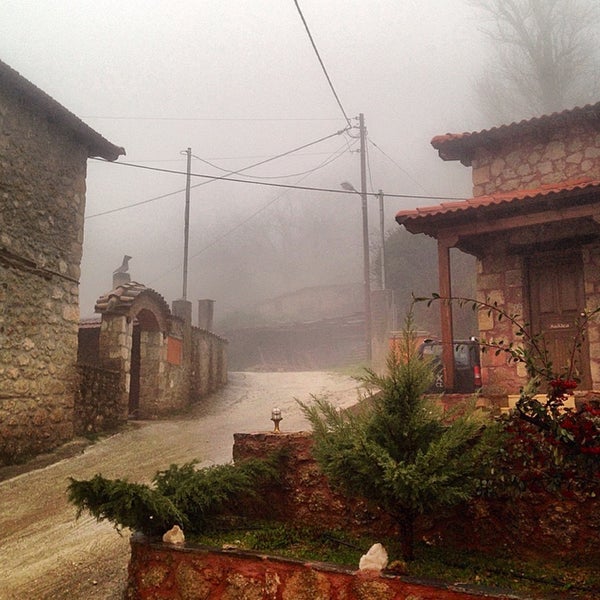 3/27/2015 tarihinde Despoina 🎀ziyaretçi tarafından Trikala Korinthias'de çekilen fotoğraf