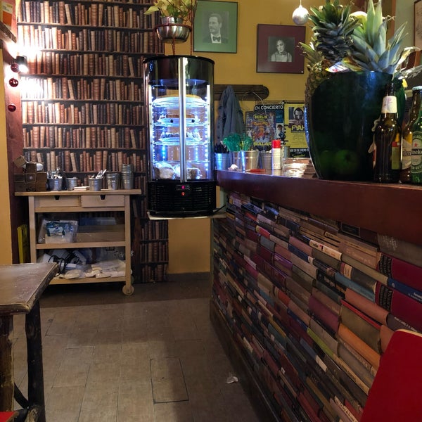 Foto tirada no(a) Café con Libros por Stan M. em 12/23/2018
