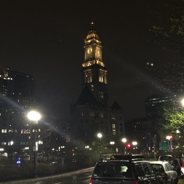 Photo taken at Marriott Vacation Club Pulse at Custom House, Boston by Peter N. on 5/2/2016