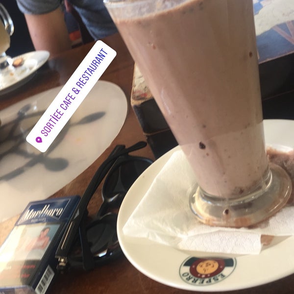 Photo taken at Sortiee Cafe &amp; Restaurant by Mert S. on 8/24/2018