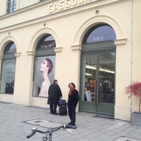 Photos At Vidal Sassoon Salon Barbershop In Munchen