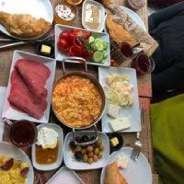 Foto scattata a Balkon Cafe &amp; Kahvaltı da Caner D. il 11/14/2022
