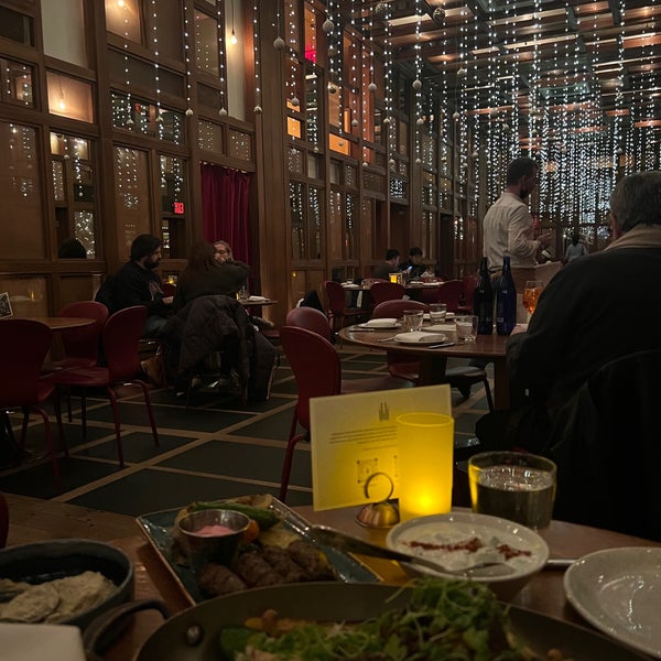 Foto tirada no(a) ilili Restaurant por A.S em 12/19/2022