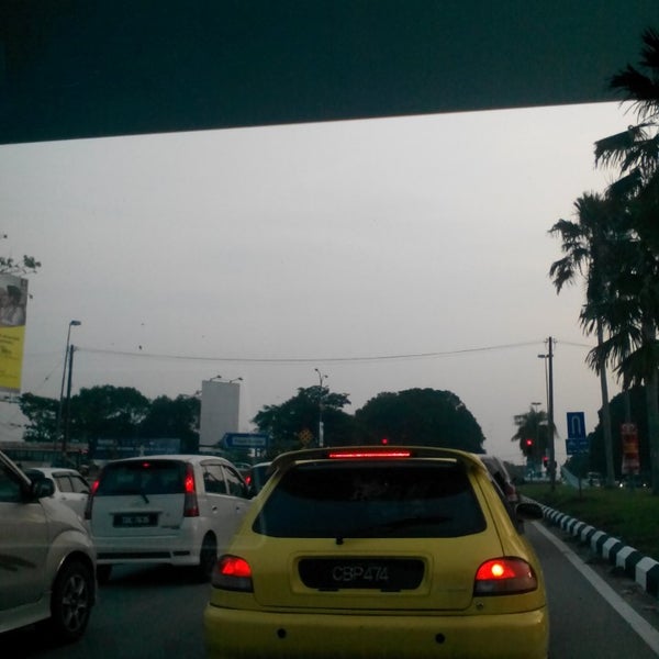 Persimpangan Indera Mahkota 8 Kuantan Pahang