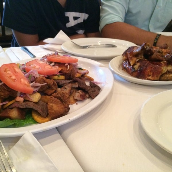 Photo taken at Tu Casa Restaurant by Pamela M. on 7/13/2014
