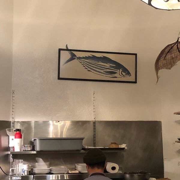 1/13/2018 tarihinde Katie W.ziyaretçi tarafından Sushi Zone'de çekilen fotoğraf