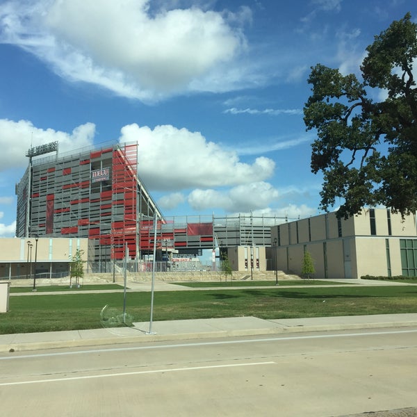 Foto tirada no(a) Universidade de Houston por Laci em 8/4/2016