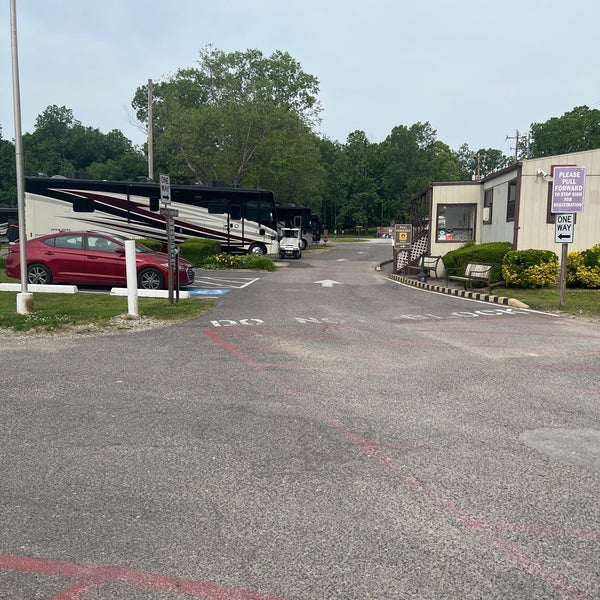 Graceland RV Park & Campground RV Park in Memphis