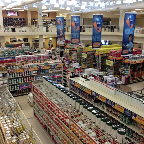 Benny's Homecenter Superstore Hardware Store in Belize City