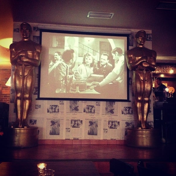 Das Foto wurde bei Bogart&#39;s Grand Cafe (Богартс) von Кристина М. am 5/24/2013 aufgenommen
