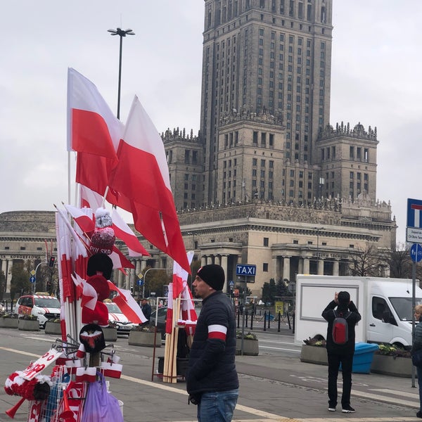 Foto tirada no(a) Marriott Warsaw por 965🇰🇼 em 11/11/2019