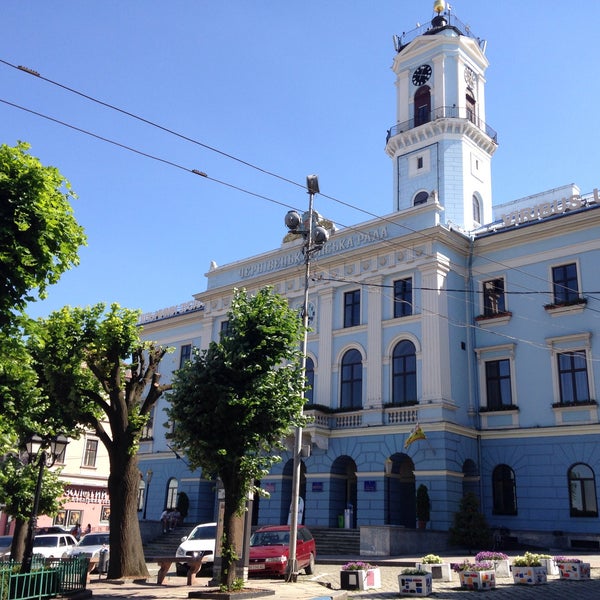 6/26/2016에 Maksim F.님이 Чернівецька міська рада / Chernivtsi City Council에서 찍은 사진