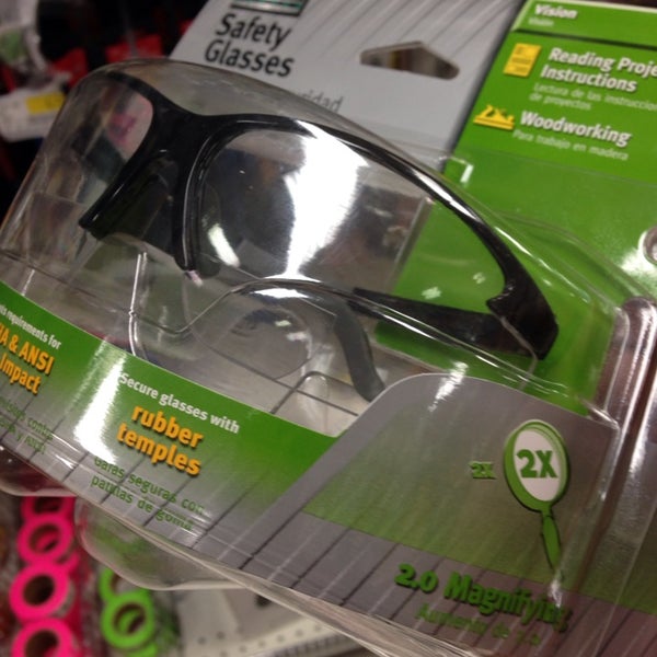 Elliott's Hardware 322 ziyaretçidan 3 tavsiye