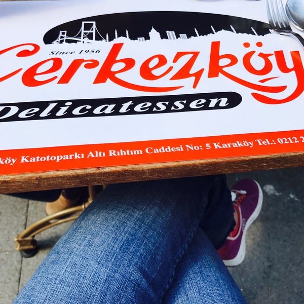 รูปภาพถ่ายที่ Çerkezköy Delicatessen โดย Dy เมื่อ 4/15/2017
