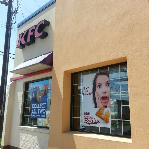 Taco Bell Fast Food Restaurant in Wheaton