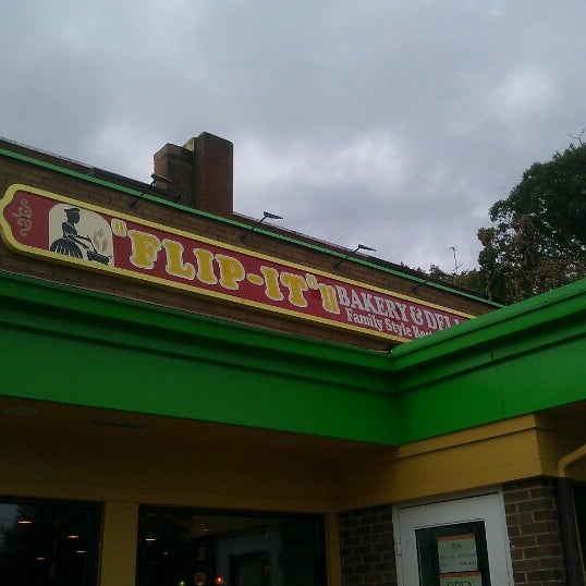 Photo taken at Flip-It Bakery &amp; Deli by Michael G. on 10/14/2012