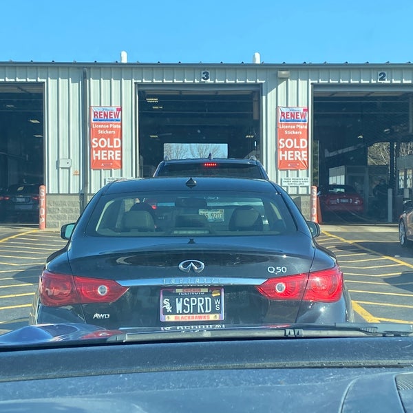 Illinois Air Team Emissions Testing Station Government Building in Naperville