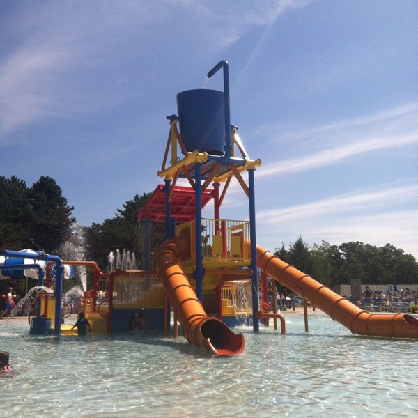 Waterford Oaks Waterpark 1702 Scott Lake Rd