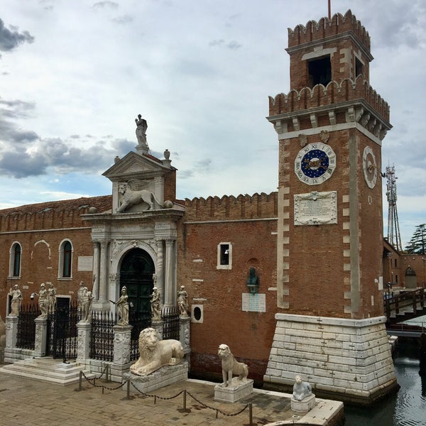 Foto tirada no(a) Arsenale di Venezia por Nikoo B. em 8/4/2020